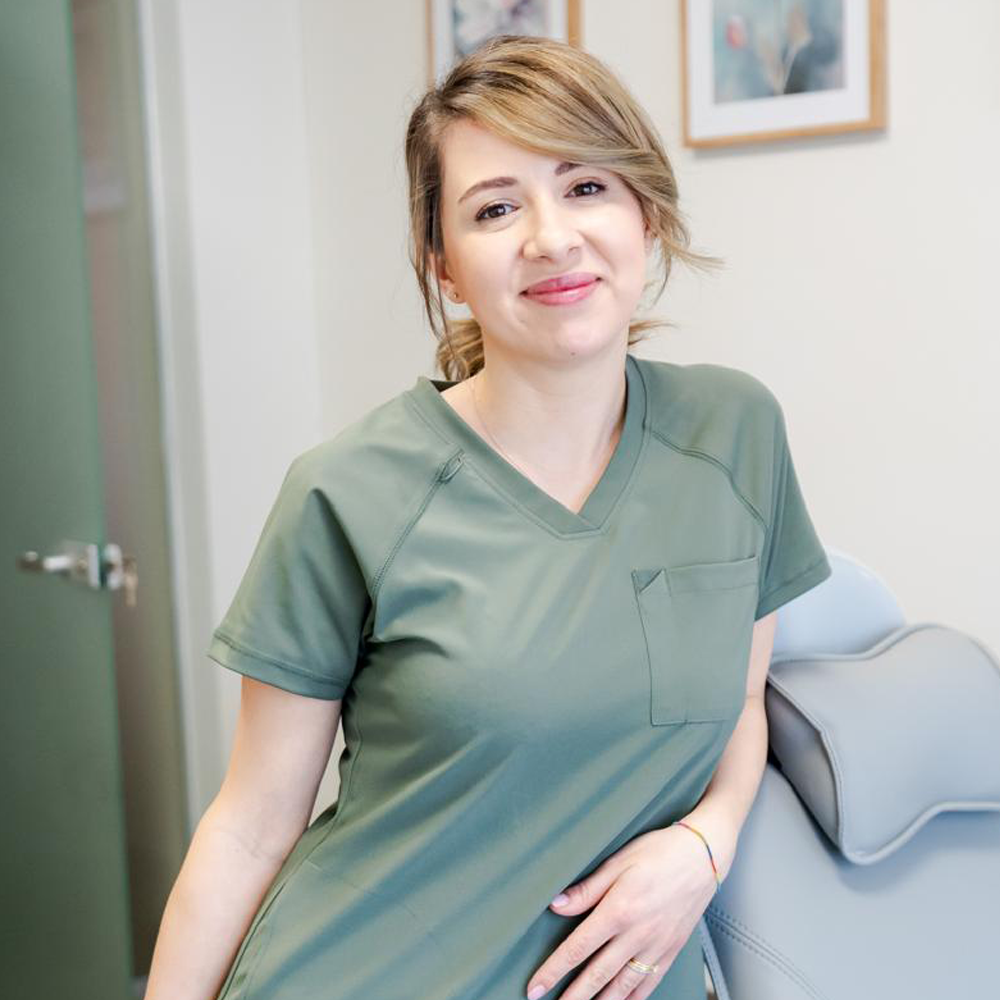 Dr. Gabriela
